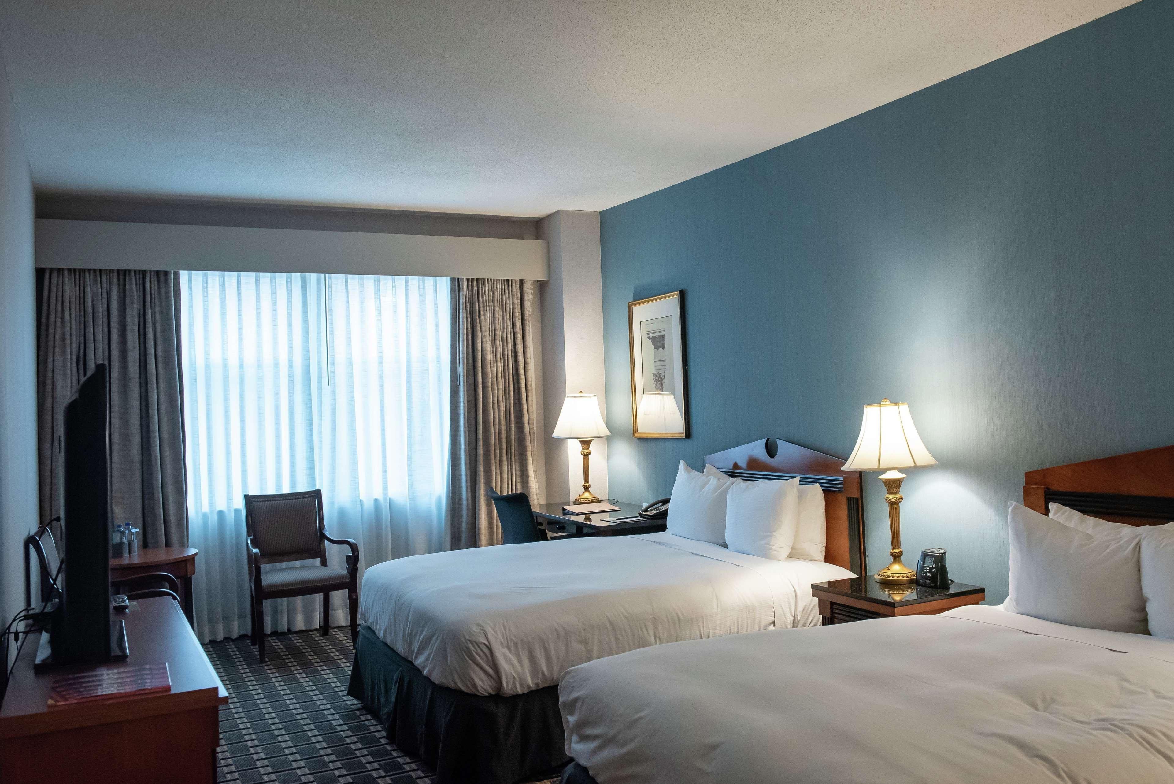 Inn At The Colonnade Baltimore - A Doubletree By Hilton Hotel Exterior photo