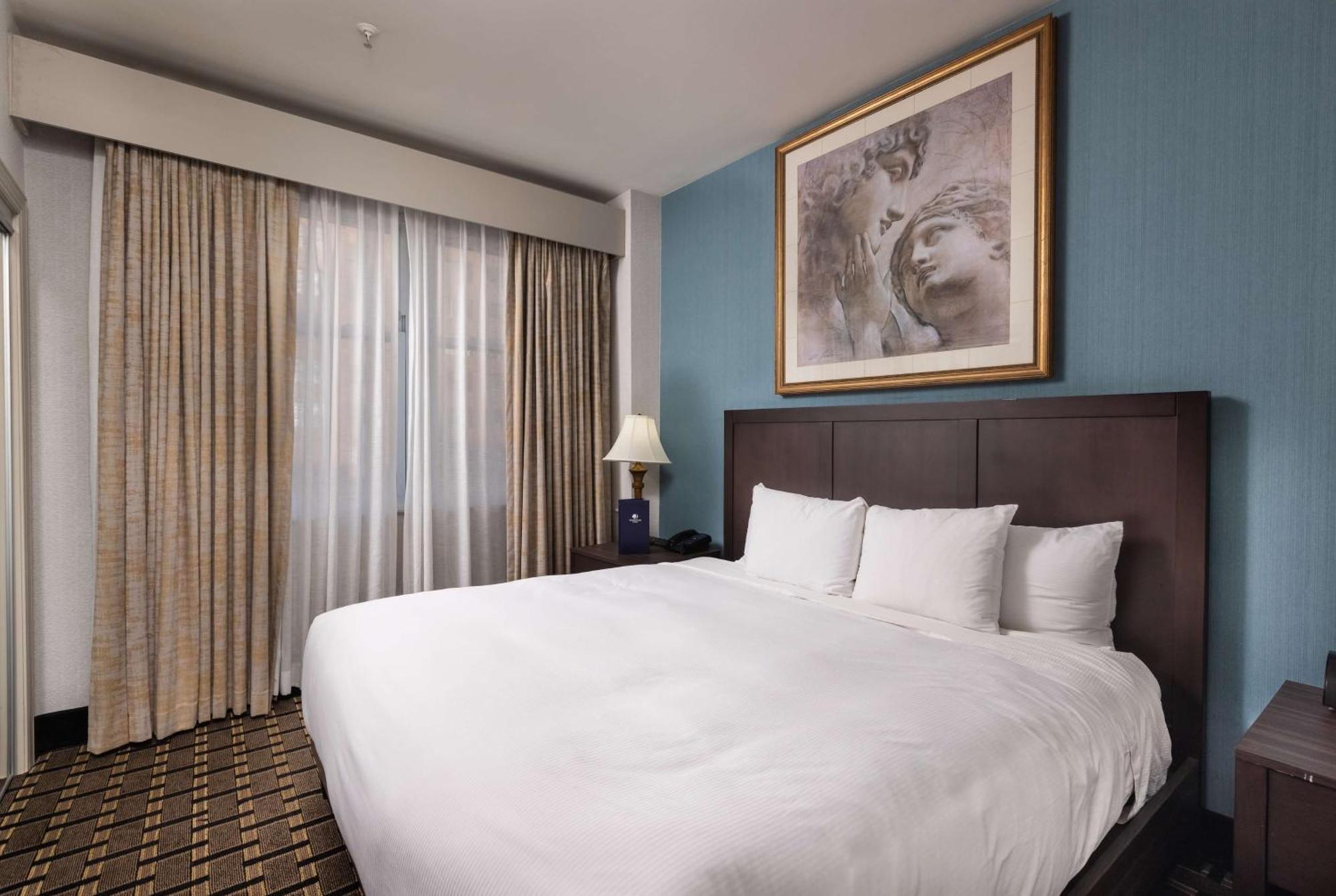 Inn At The Colonnade Baltimore - A Doubletree By Hilton Hotel Exterior photo